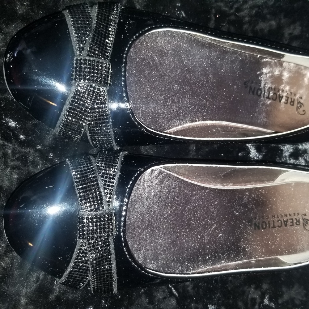 KC Reaction Big Girls Slip on Dress Shoes